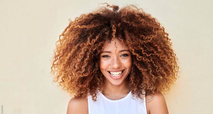 How to Avoid Frizzing of Wavy Hair